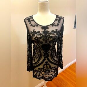 PHASE ONE EMBROIDERED LONG SLEEVE LACE TOP